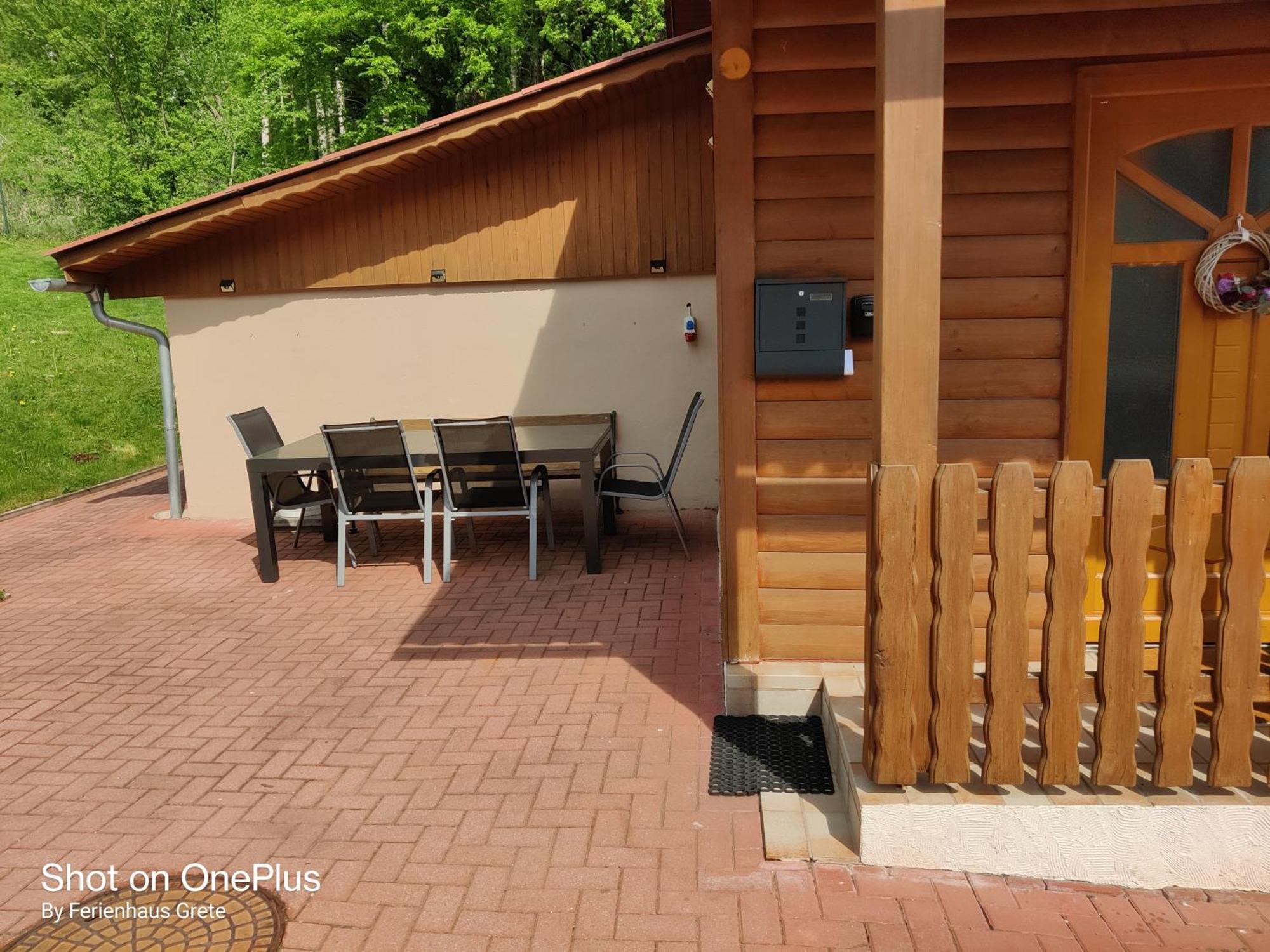 Ferienwohnung Grete, An Der Weinstrasse Ehrenhausen Exterior foto